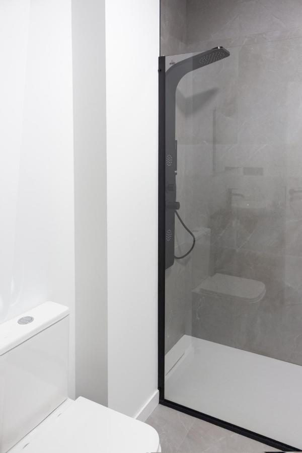 Vlc Host - Duque De Gaeta Apartman Valencia Kültér fotó